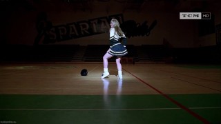 Mena Suvari desnuda en American Beauty