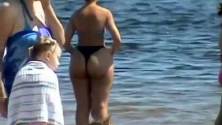 Spying Mom – Plumper Butt – Beach voyeur – Candid Big Ass – Chubby Granny