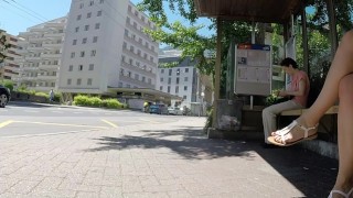 SEXY MILF LEGS CROSSED TOES AMATEUR VOYEUR CANDID1