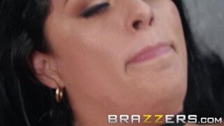 Brazzers – POV fantasy fuck with Cristal Caraballo